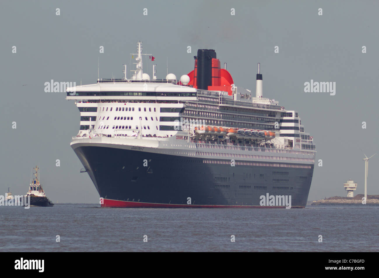 The Queen Mary 2, in the River Mersey, near Liverpool Stock Photo
