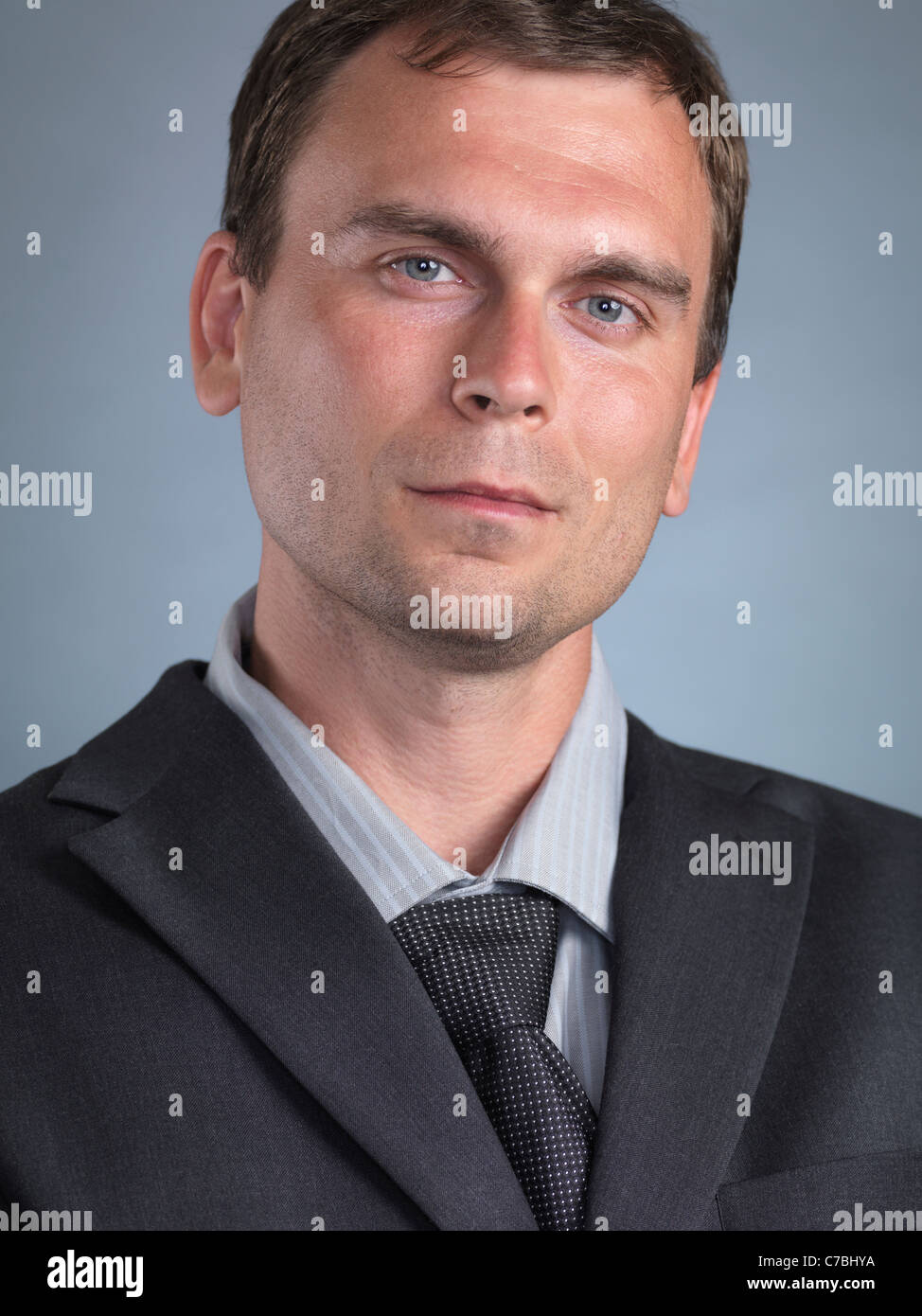 Businessman wearing business suit hi-res stock photography and images ...