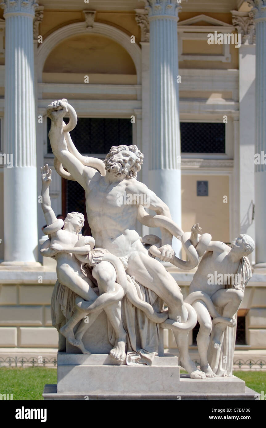 Copies of the famous sculptural group 'Laocoön and His Sons'  in front of the facade Odessa Archeological Museum, Ukraine, Europe Stock Photo