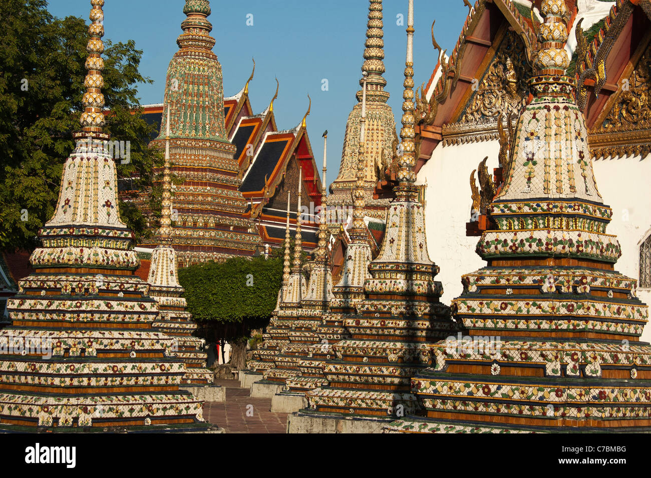 Wat Po 18th c, temple compound with chedis. Stock Photo