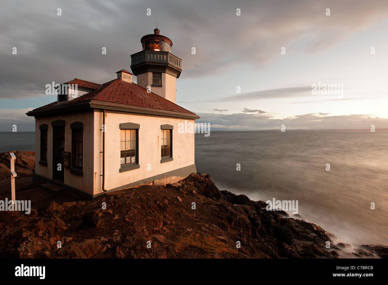 Lime Kiln Point Lighthouse, Lime Kiln Point State Park, San Juan Island, Washington, USA Stock Photo