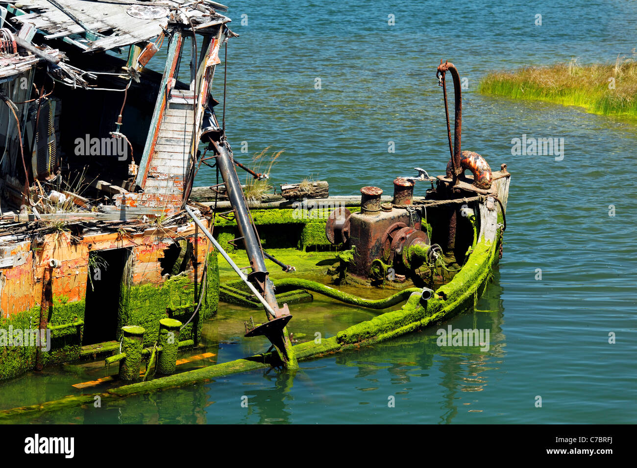 Gold ship wreck hires stock photography and images Alamy