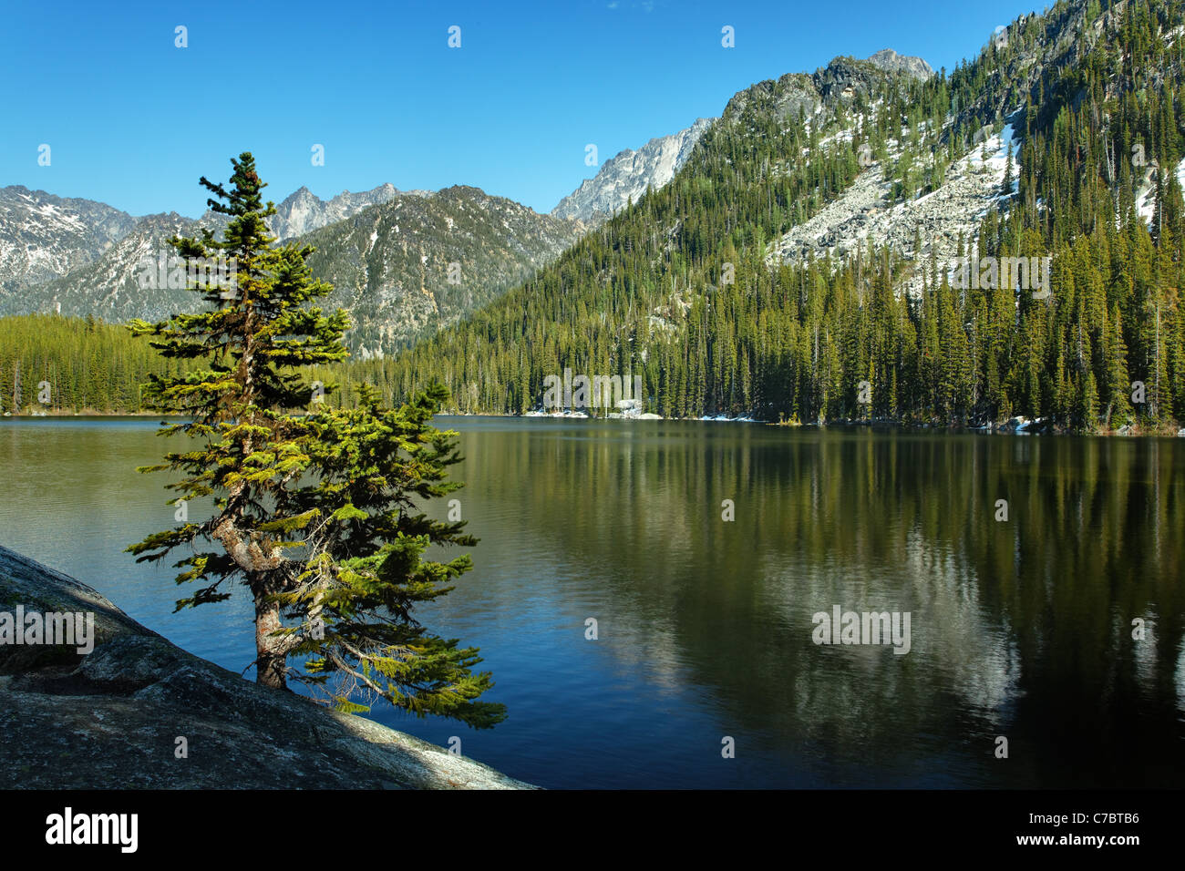 Lake Stuart, Alpine Lakes Wilderness, Wenatchee National Forest, near Leavenworth, Chelan County, Washington, USA Stock Photo
