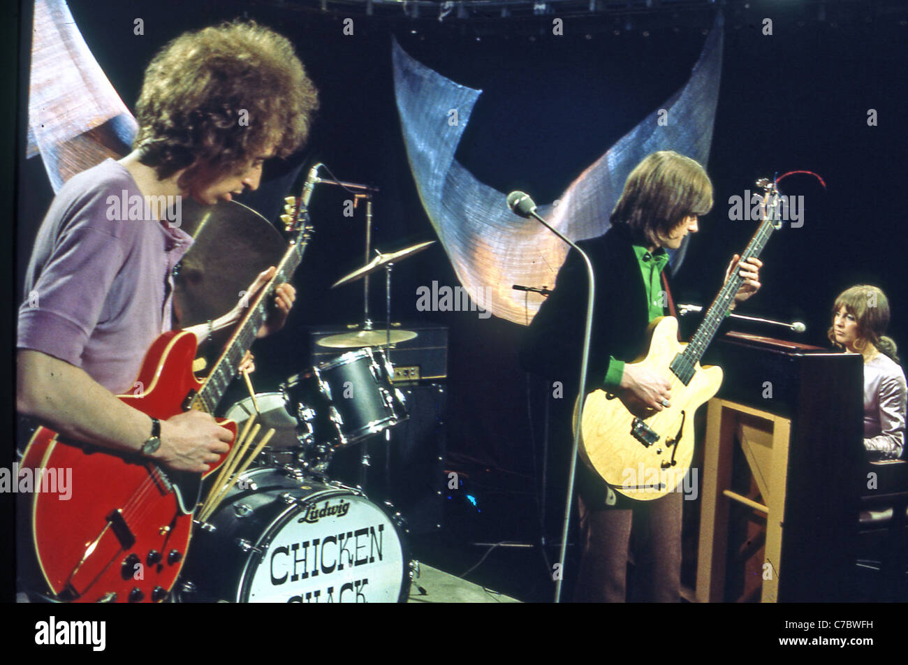 CHICKEN SHACK UK based rock group about 1968 with from left: Stan Webb, Dave Bidwell (drums), Andy Sylvester, Christine Perfect. Stock Photo