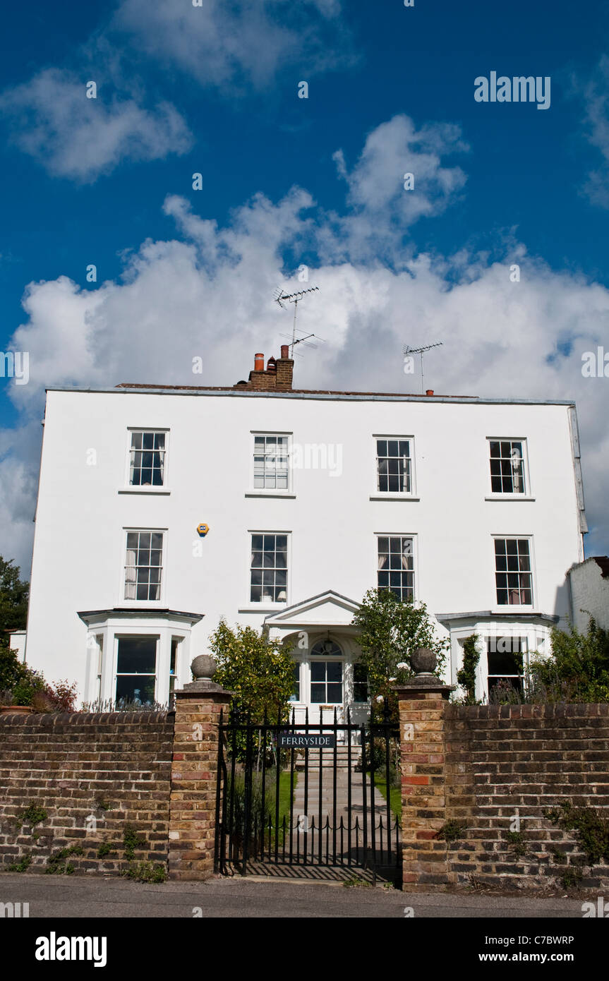 Twickenham riverside hires stock photography and images Alamy