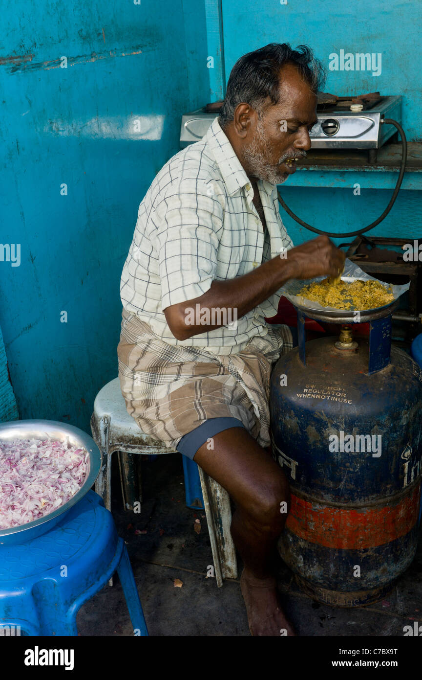 A street restaurant in Madurai, Tamil Nadu state, India. Stock Photo