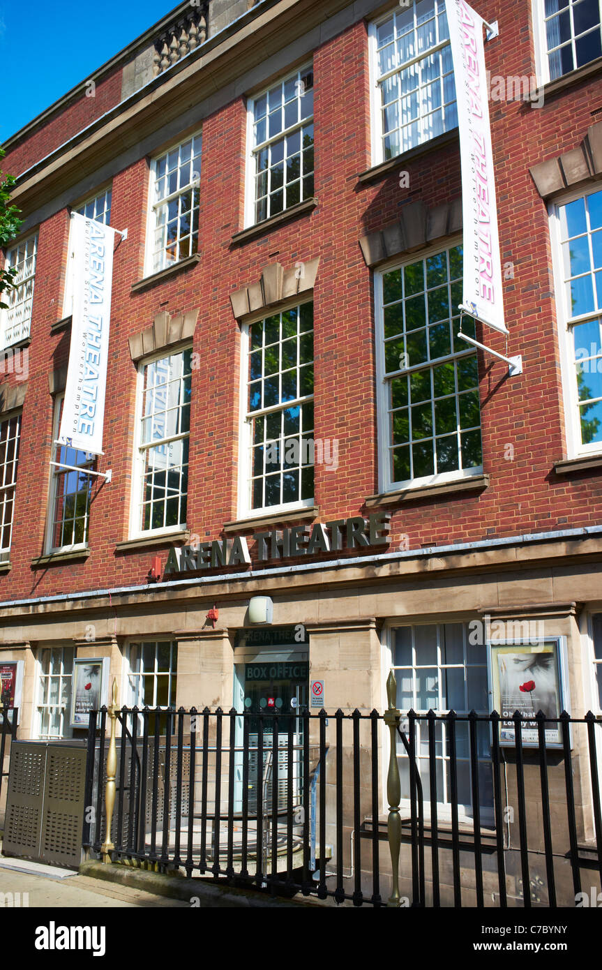 facade-of-the-arena-theatre-wulfruna-street-wolverhampton-uk-stock