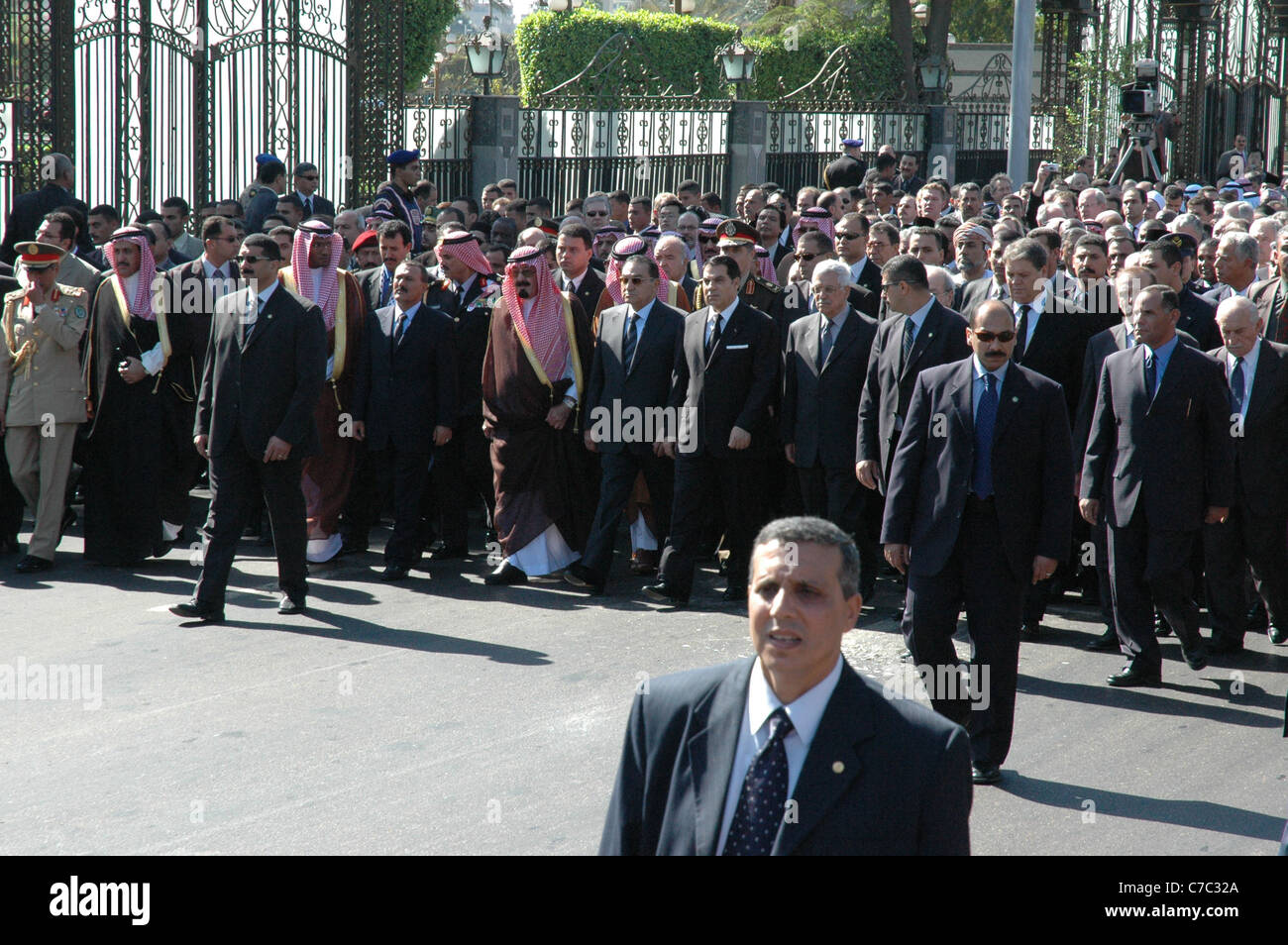 Heads of State and VIPS walk with Egypt's Mubarak, Tunisia's Ben Ali