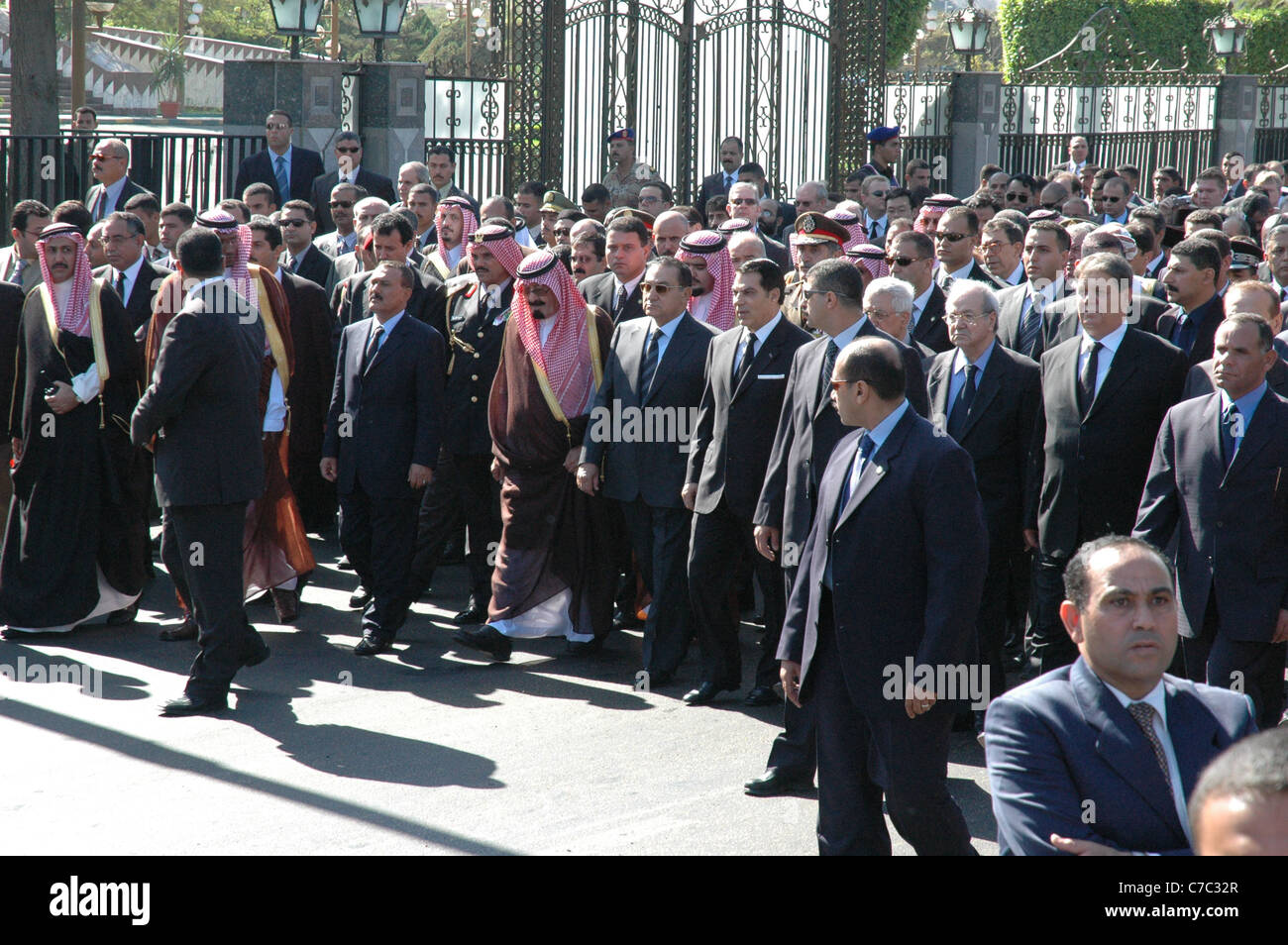 Heads of State and VIPS walk with Egypt's Mubarak, Tunisia's Ben Ali