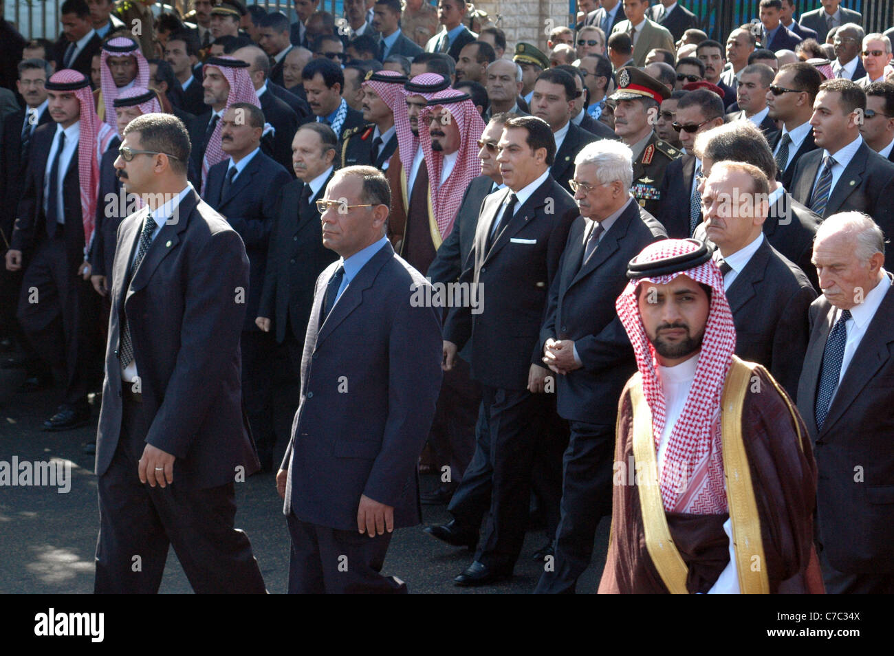 Heads of State and VIPS walk with Egypt's Mubarak, Tunisia's Ben Ali