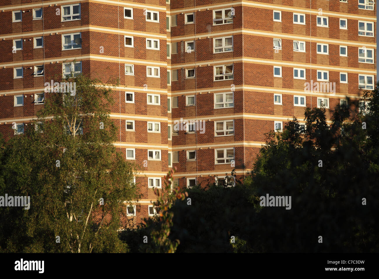 Uk tower block windows hi-res stock photography and images - Alamy