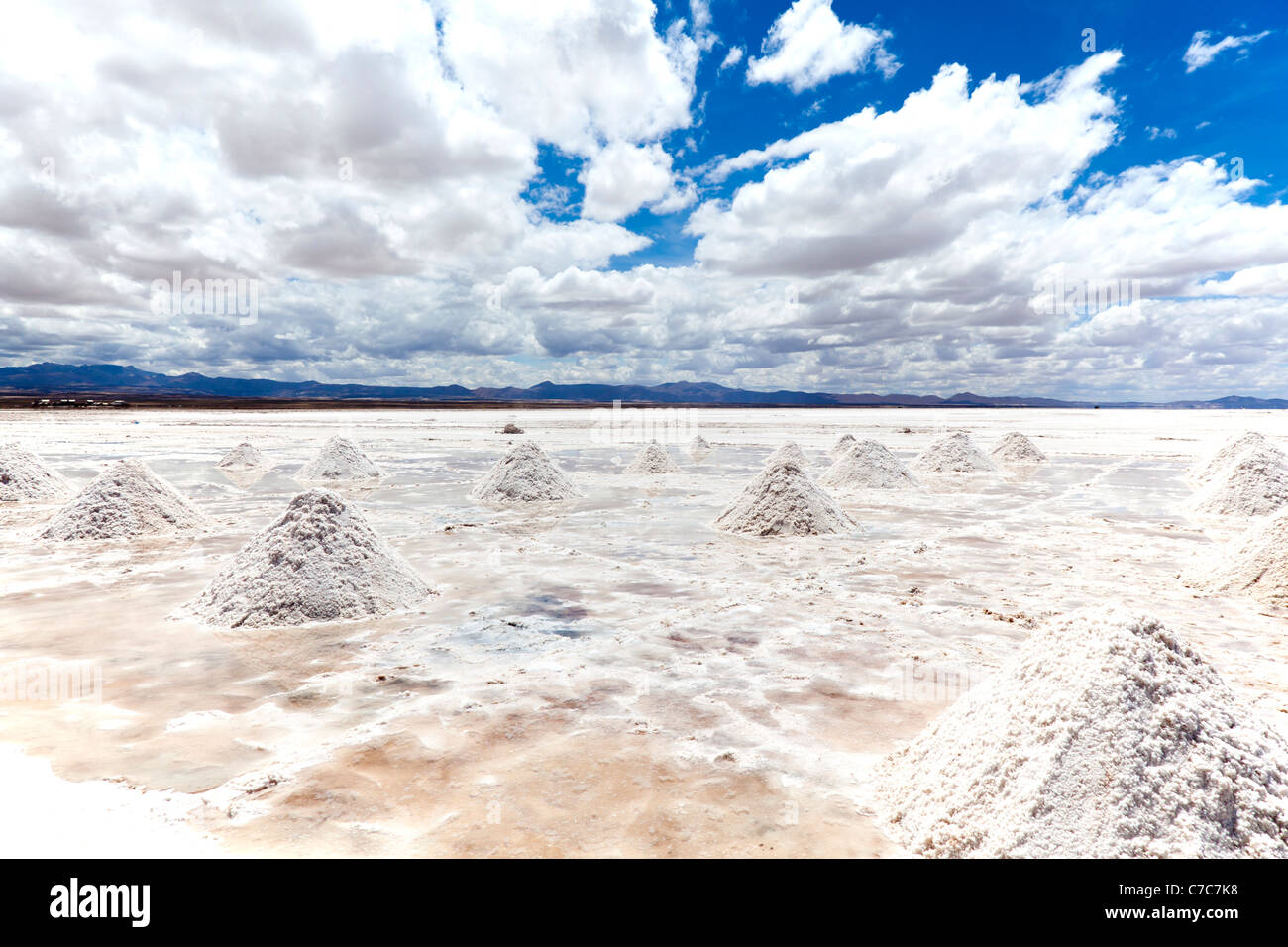 Piles of salt drying in the sun, Salar de Uyuni, Bolivia Stock Photo