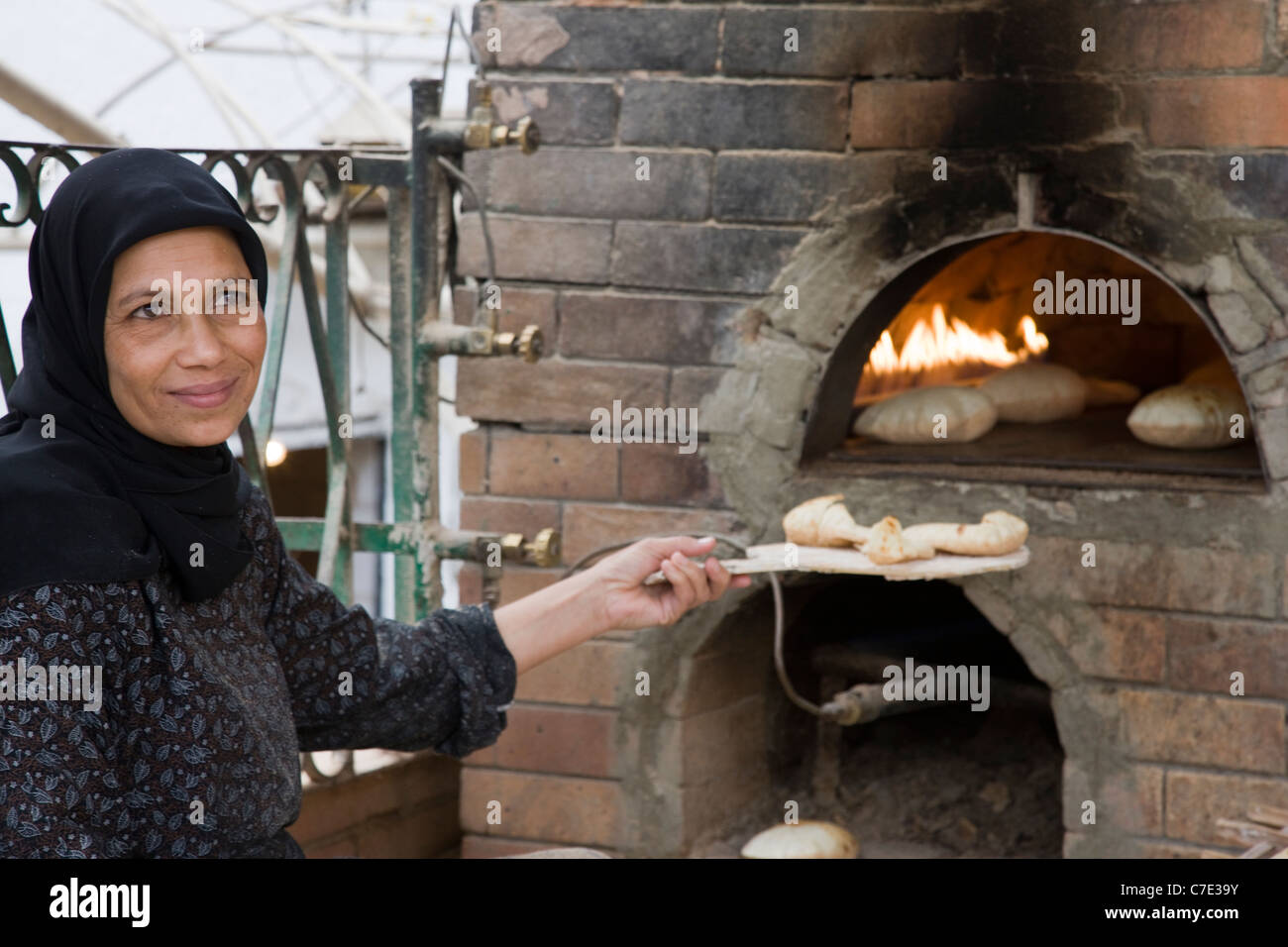 Bread baking egypt hires stock photography and images Alamy