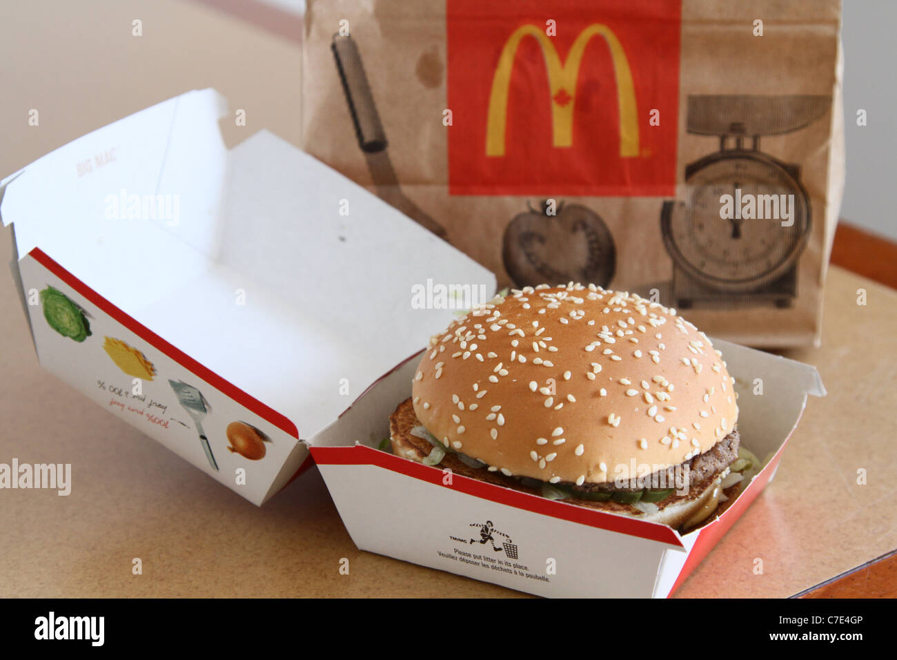 mcdonalds mcdonald bigmac 'big mac' burger calorie Stock Photo