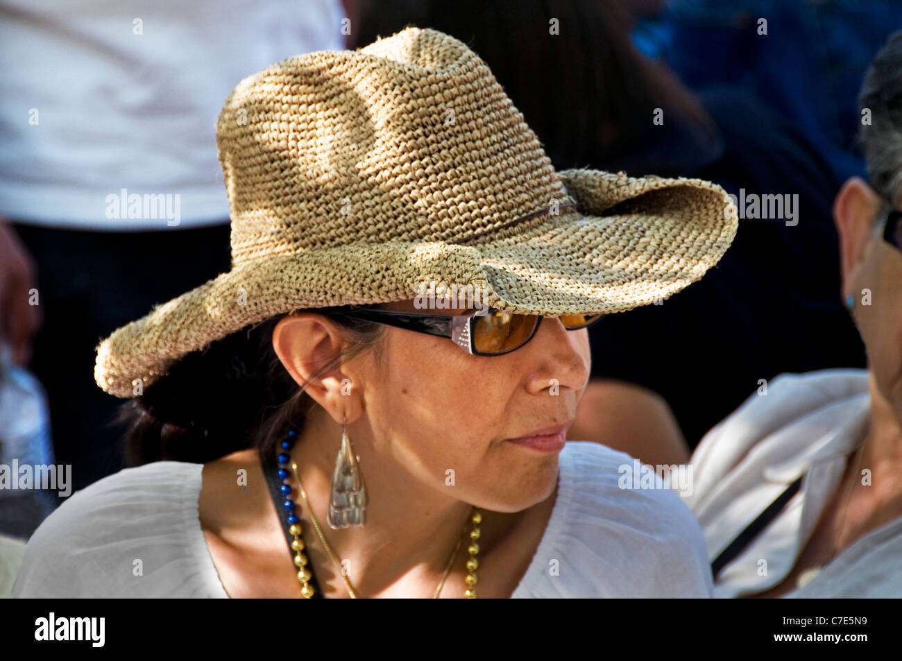 Girl wearing cowboy hat hi-res stock photography and images - Alamy