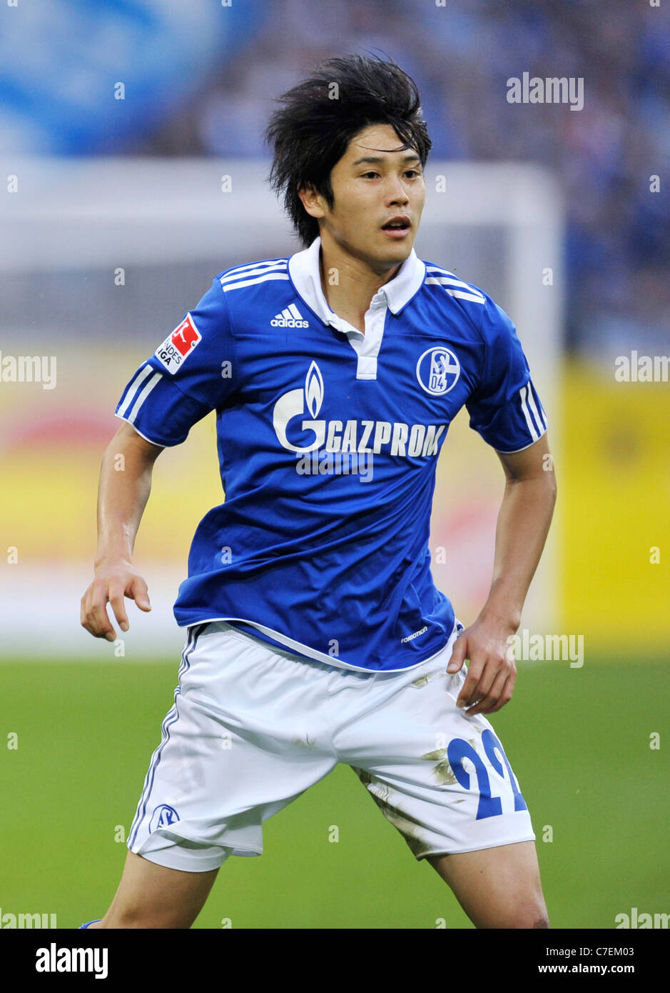 Atsuto Uchida, Schalke 04 Photo Stock - Alamy
