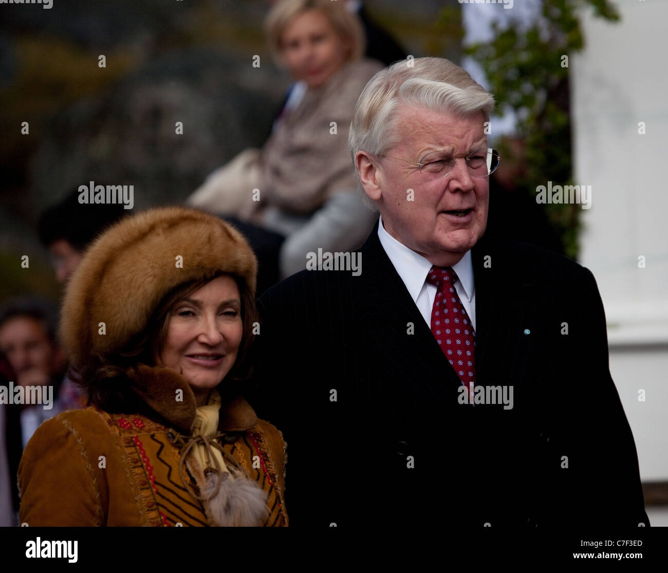 Iceland's president Olafur Ragner Grimsson and Dorrit Moussaieff outside Cathedral Annaassisitta Oqaluffia, Nuuk Stock Photo