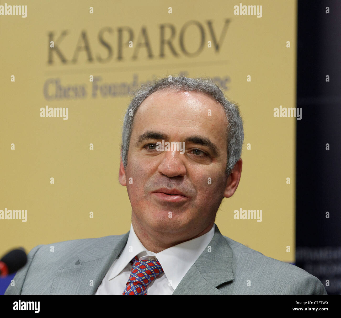 Garry kasparov hi-res stock photography and images - Alamy