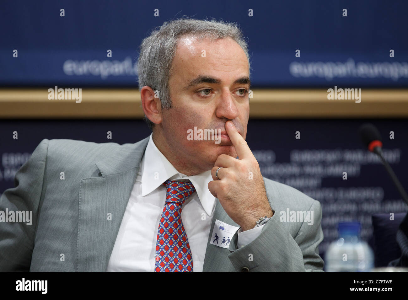 gary kasparov former world chess champion master Stock Photo - Alamy