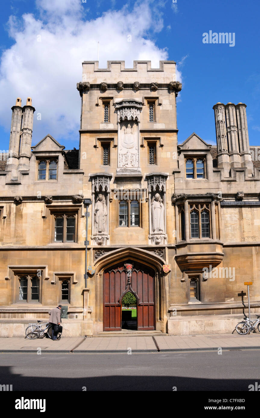 Oxford City University Town Historic Education Colleges learning culture Higher Education degrees Stock Photo