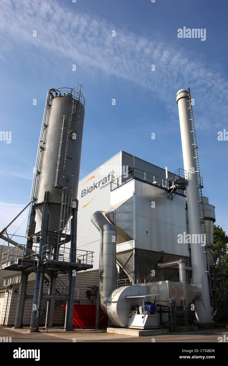 Biomass power plant. Burns waste wood to heat water, for running a ...