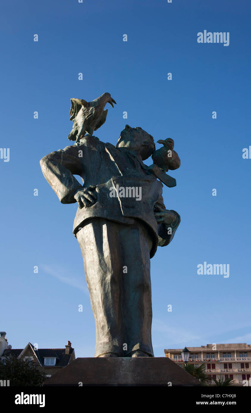 Statue of Alfred Hitchcock at Dinard, Brittany, France Stock Photo