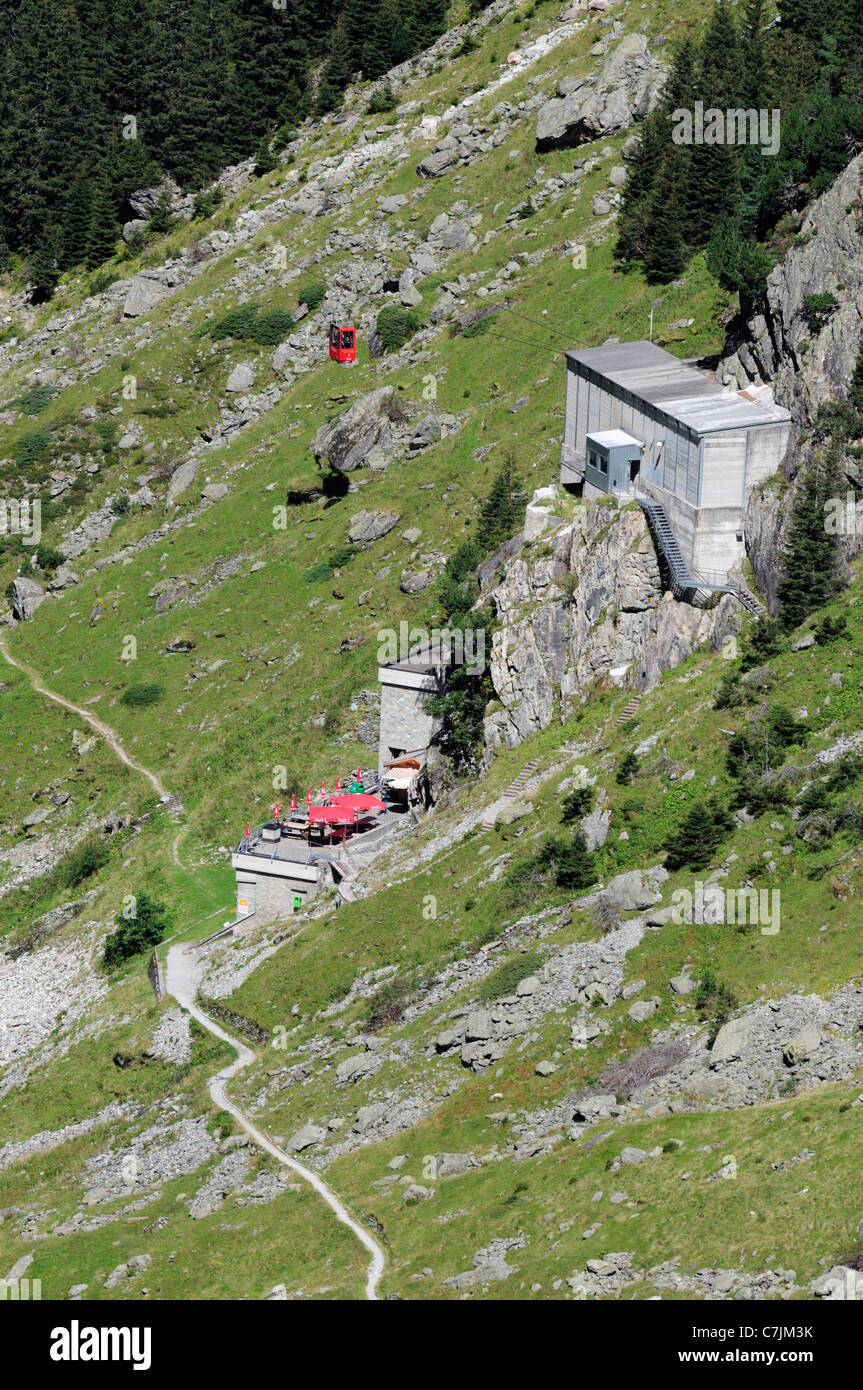 Triftbahn Switzerland, Canton of Bern, Trift valley. Triftbahn aerial tramway ...