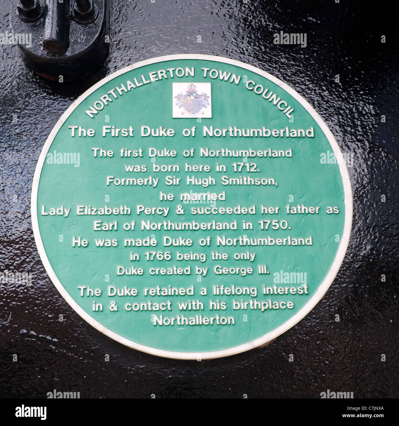 A plaque on Barkers store Northallerton North Yorkshire marking the birthplace of the 1st Duke of Northumberland in 1712 Stock Photo