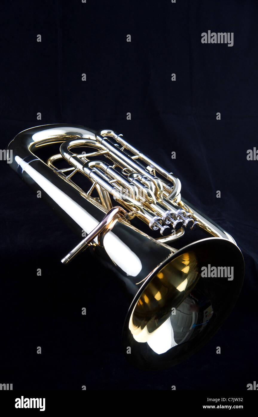 Gold and brass hi-res stock photography and images - Alamy