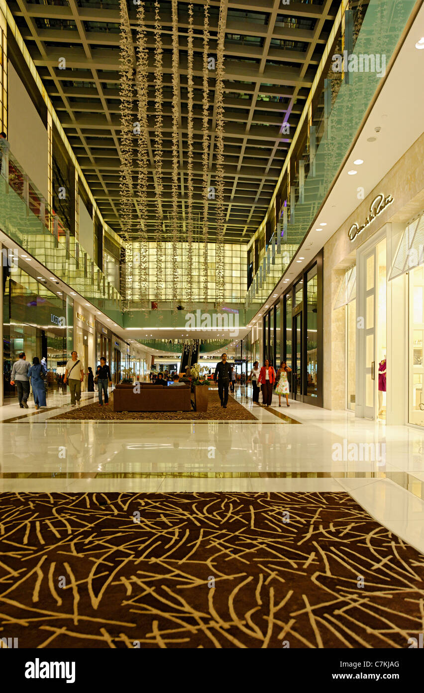 DUBAI MALL, largest shopping mall in the world, Downtown Burj Dubai