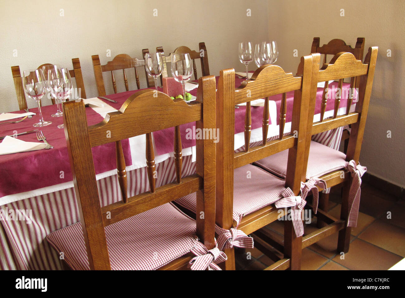 empty chairs at empty tables Stock Photo Alamy