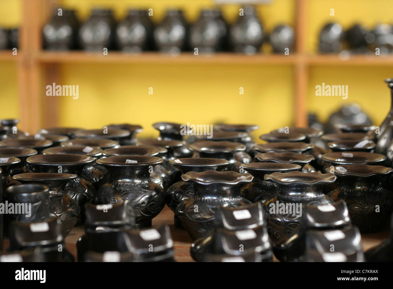 Clay pottery oaxaca mexico hires stock photography and images Alamy