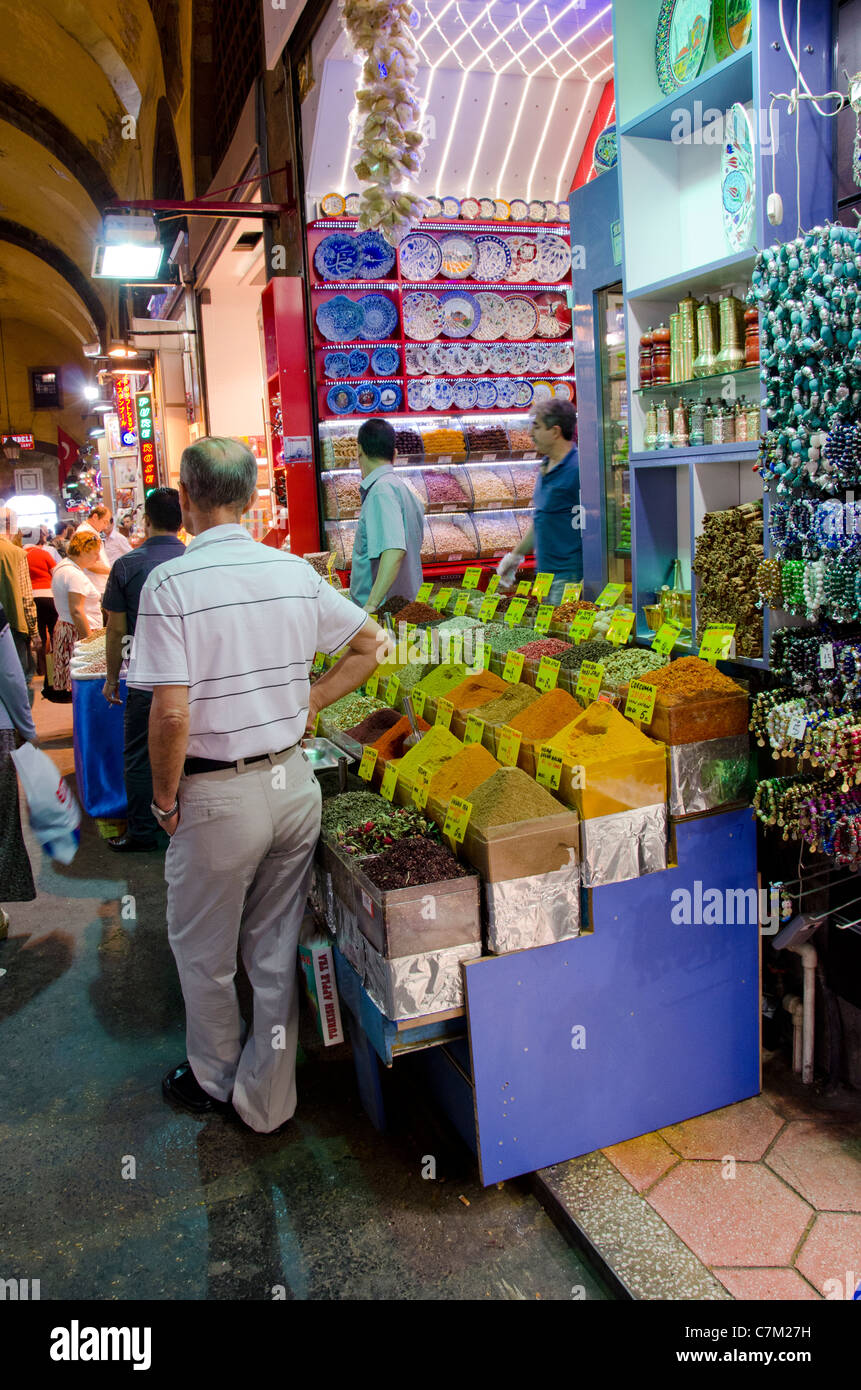 Turkey, Istanbul. Eminonu area, Egyptian Spice Market (aka Misir Carsisi). Popular bazaar open since 1597. Stock Photo