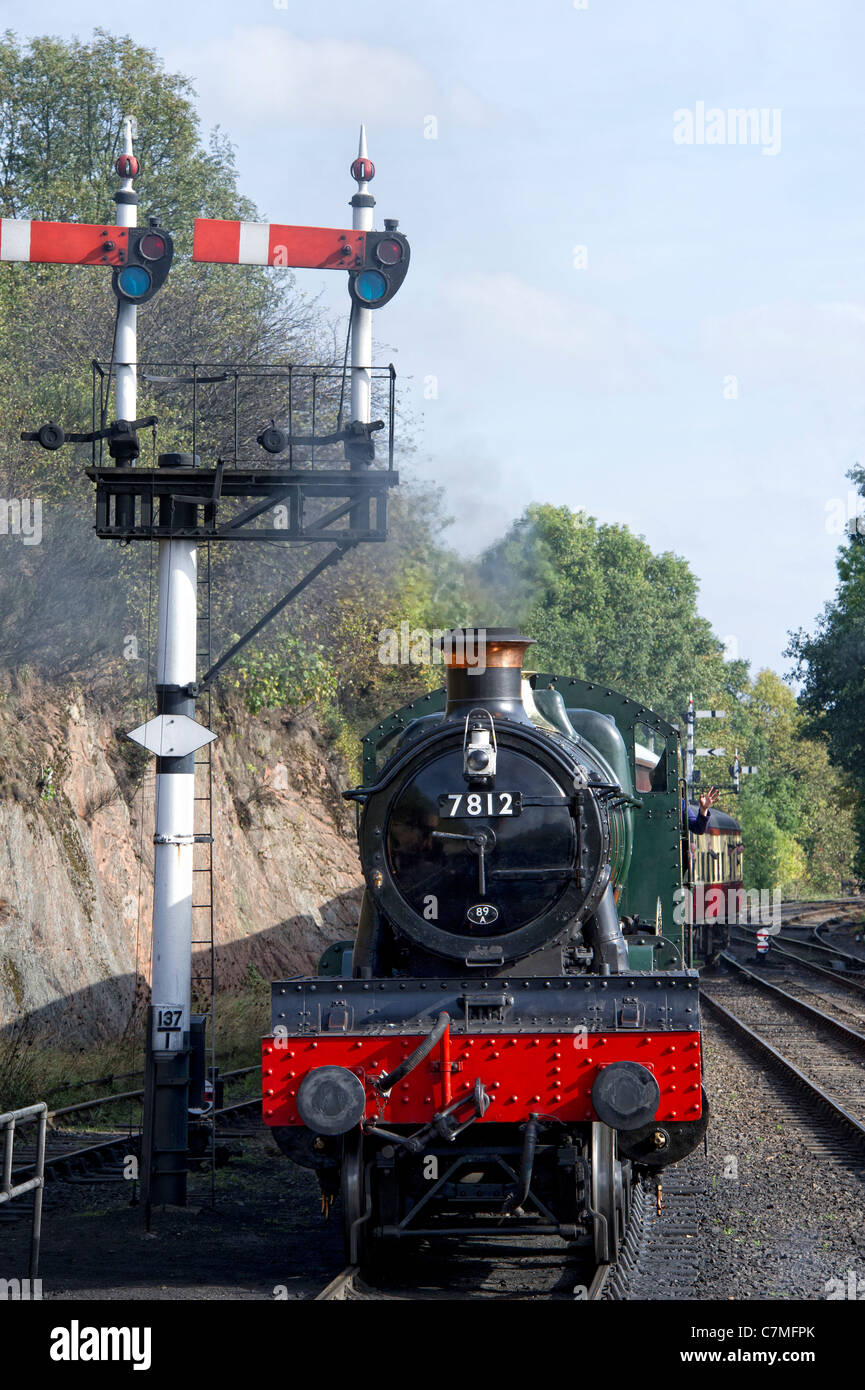 GWR Manor Class No 7812 Erlestoke Manor approaching Bewdley Station, Worcestershire