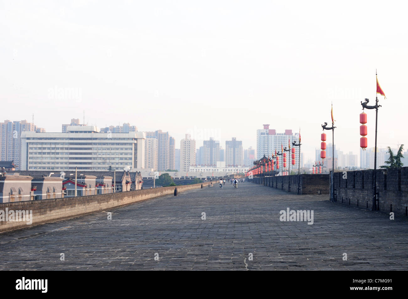 The famous ancient city wall of Xian, China Stock Photo Alamy
