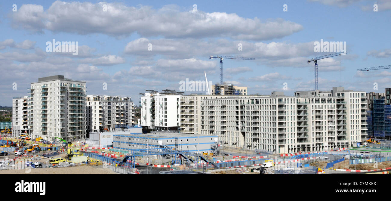 Apartments 2012 Olympics athletes village work in progress on building construction site & legacy sustainable Homes Level 4 Stratford East London UK Stock Photo