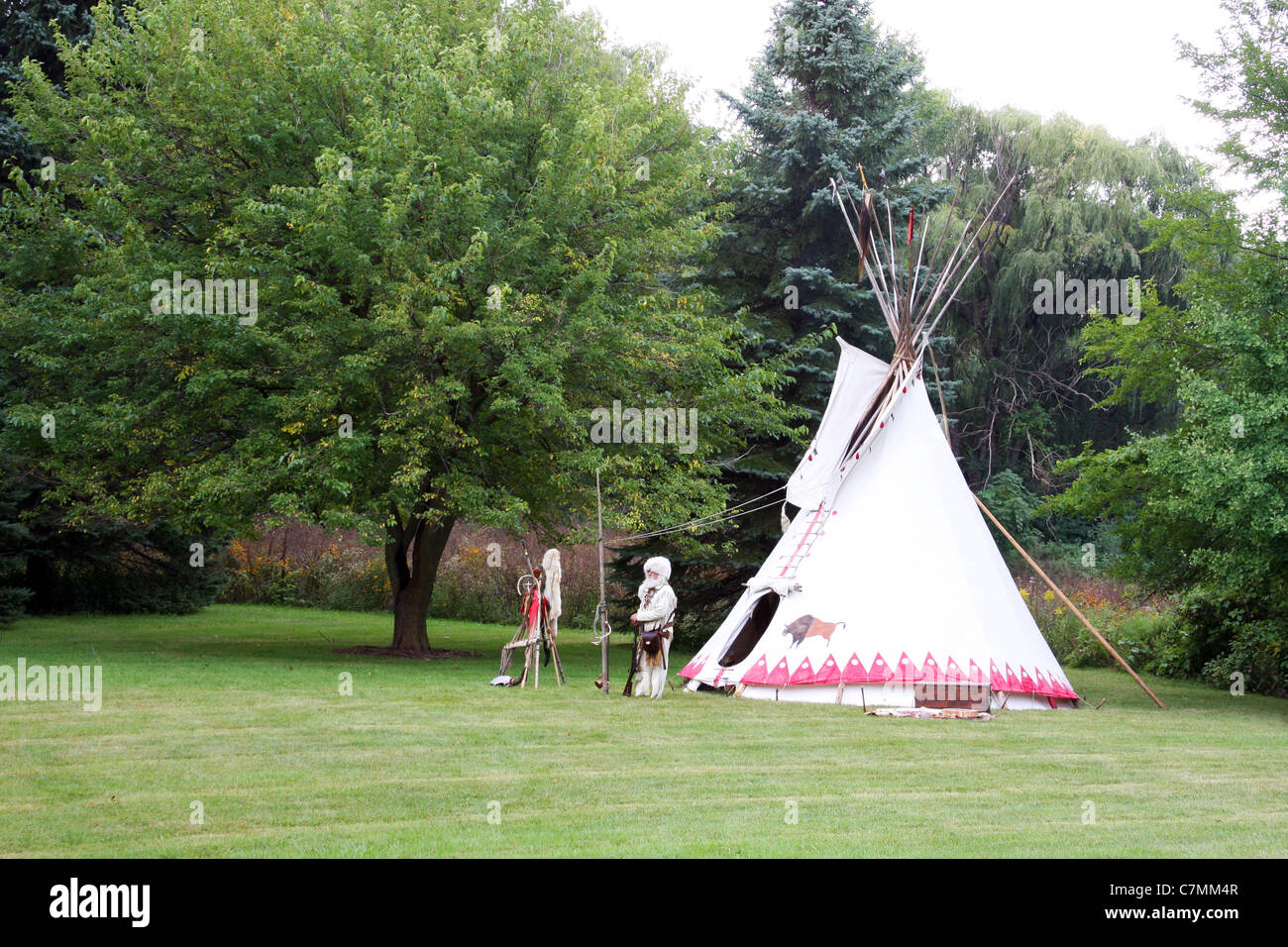 Tipi hi-res stock photography and images - Alamy