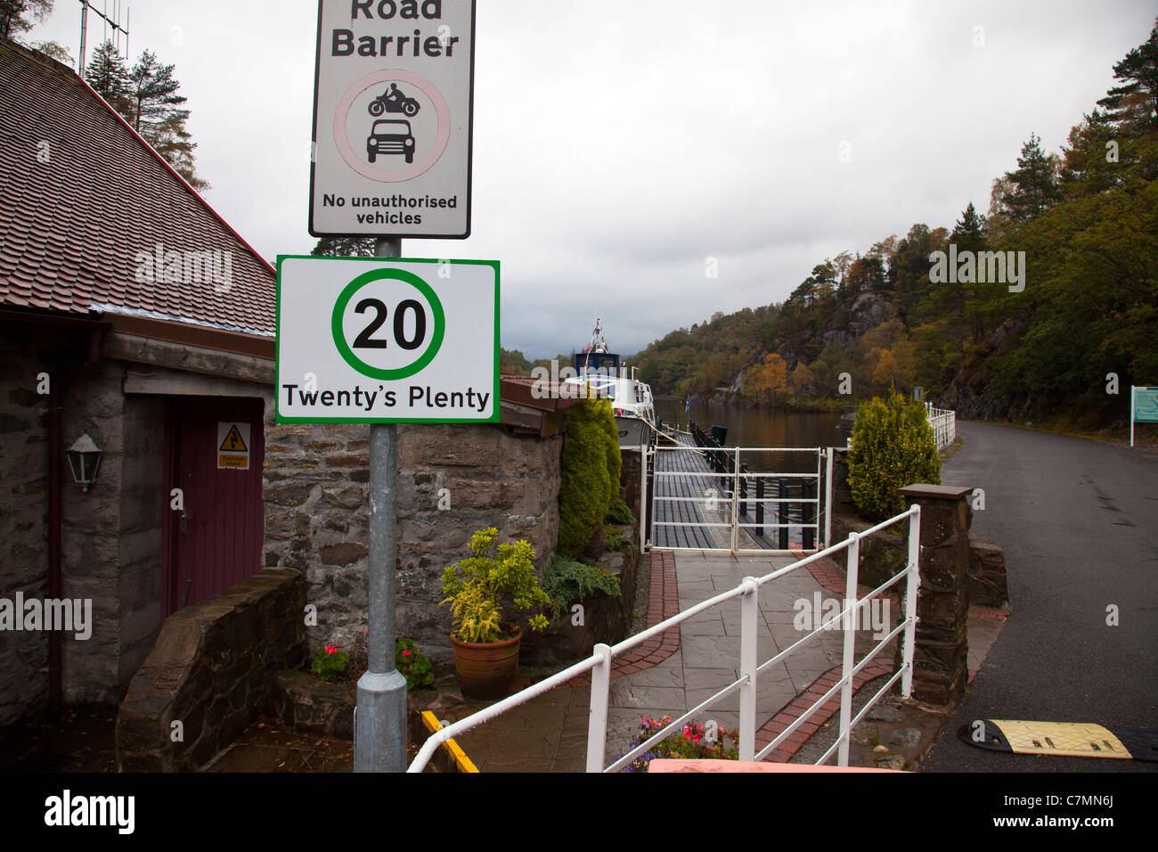 Twenty plenty hi-res stock photography and images - Alamy