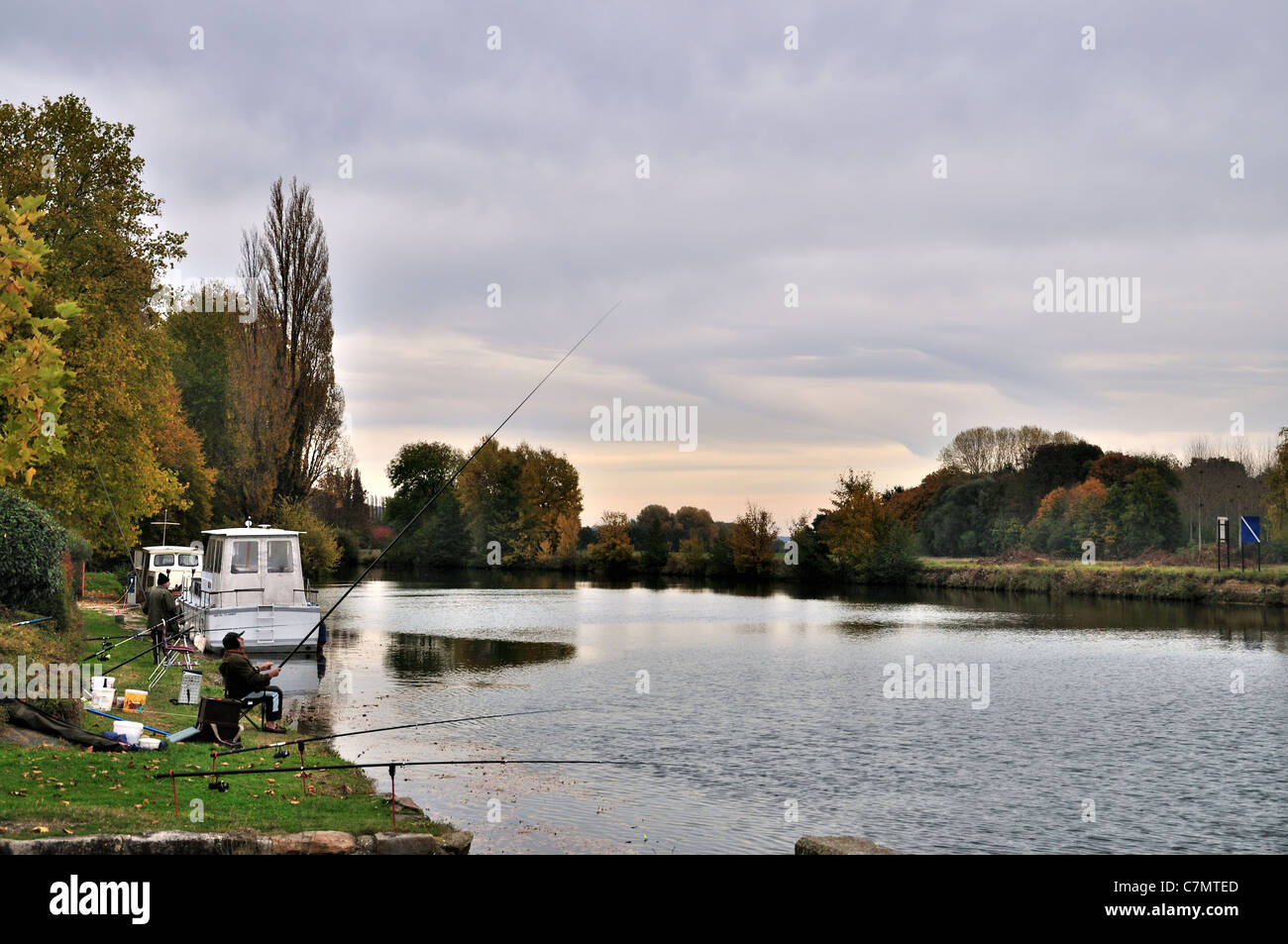 River Fishing in France at Vic-Sur-Aisne Berny-Rivière France Stock Photo