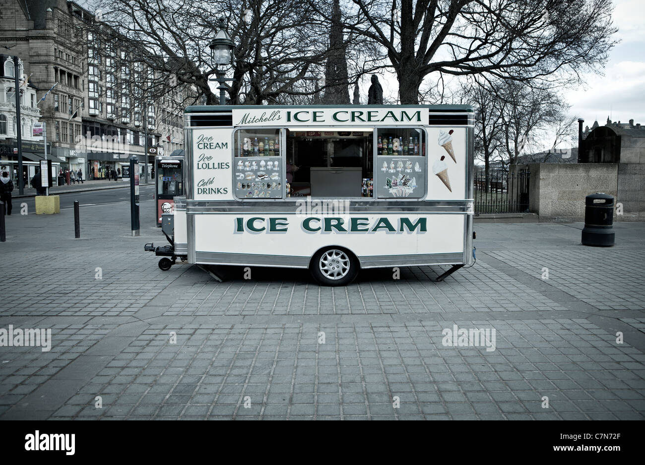 Ice Cream van in Edinburgh, in winter Stock Photo - Alamy