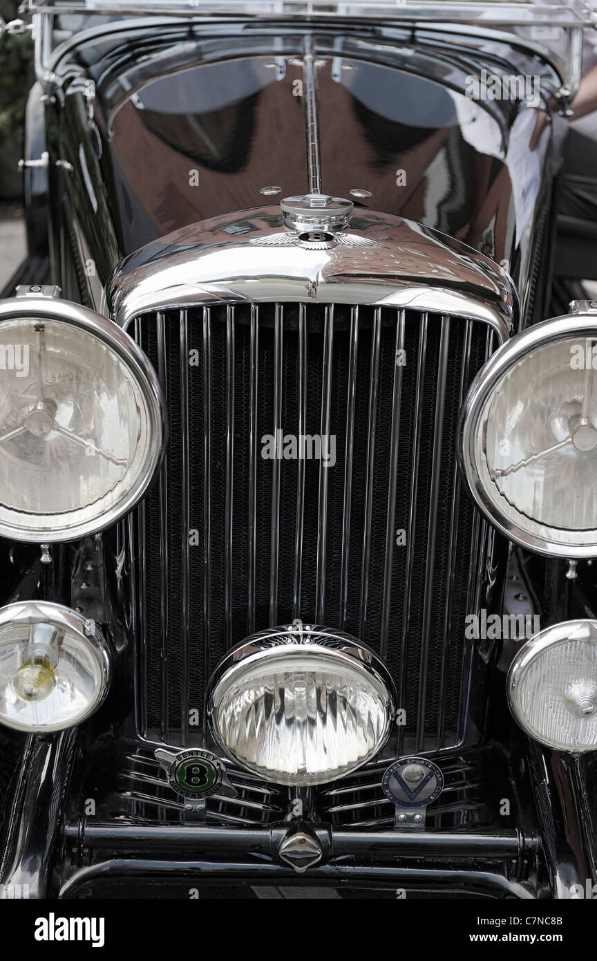 Radiator detail BENTLEY 4.5l Blower, Vanden Plas Open Sports Tourer, built  in 1934, Hamburg Stock Photo - Alamy