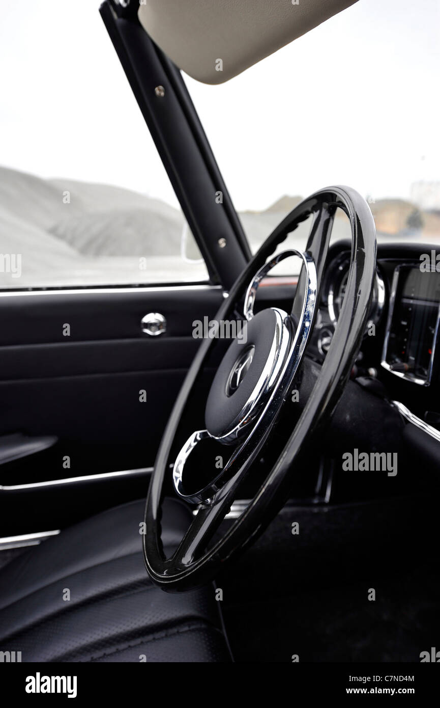 Detail Interior Mercedes Benz 230 Sl Pagode Vintage Car
