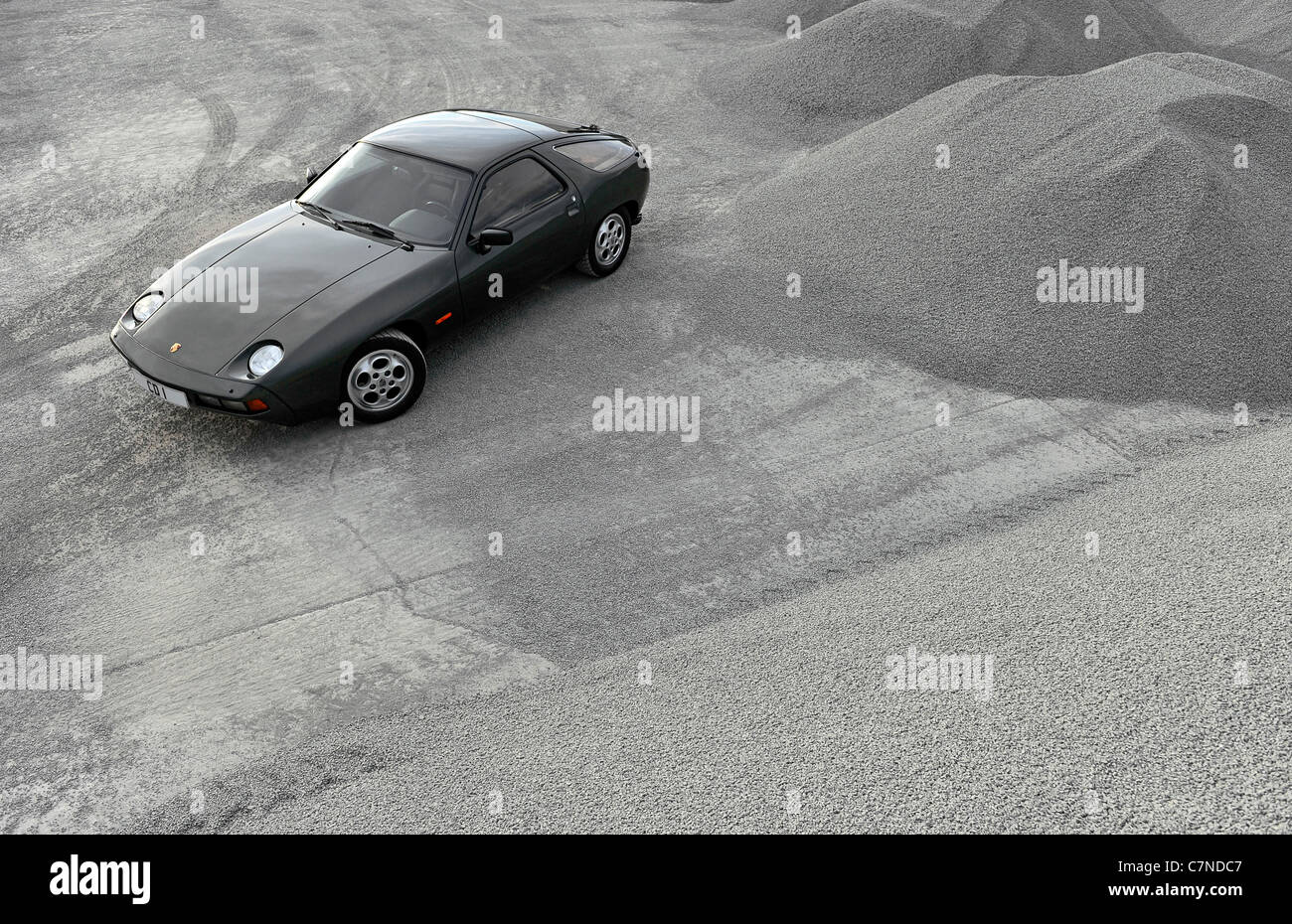 Porsche 928, built in 1979, rarity, collector's vehicle, classic car
