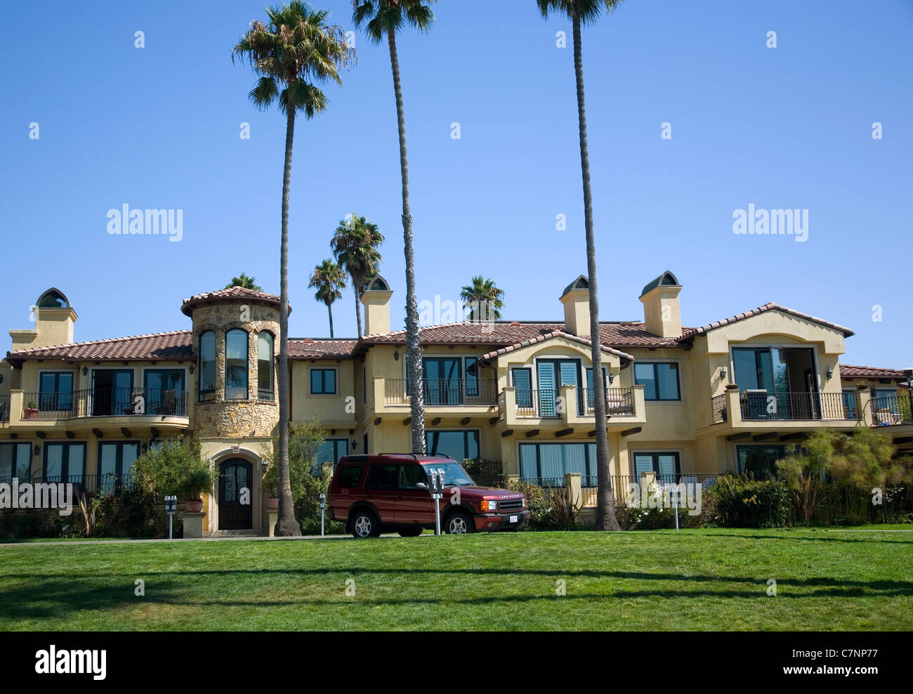 Luxurious homes on Heisler Park in Laguna Beach Stock Photo Alamy