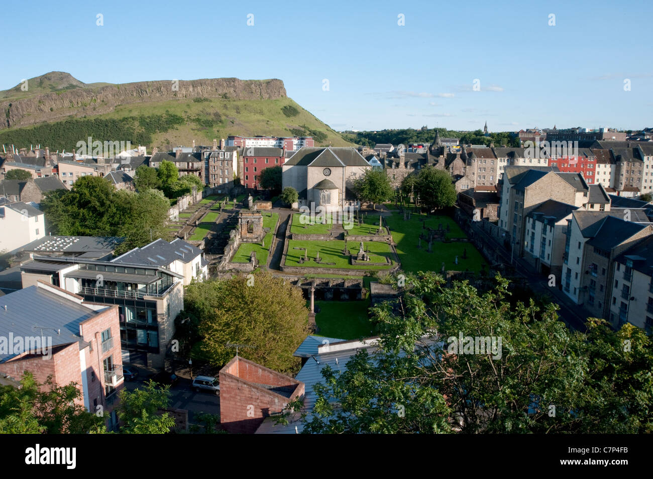 Canongate Kirk on the Royal Mile, Edinburgh Stock Photo Alamy