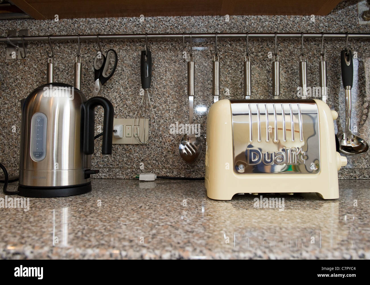 Dualit Vario two slice toaster in orange ~ Fresh Design Blog