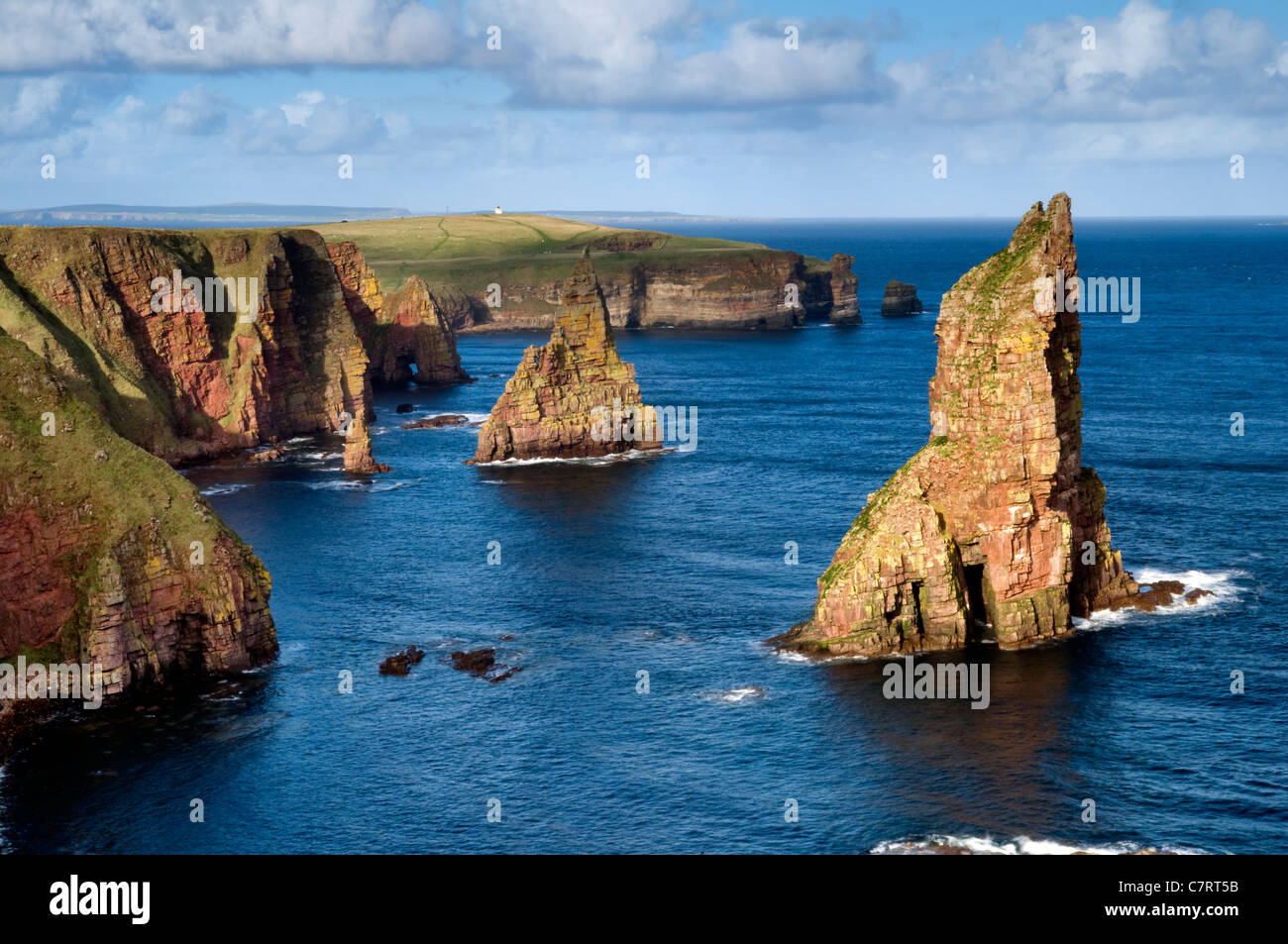 Duncansby stacks, near Duncansby head, John O'Groats, Scotland, showing the impressive cliffs and pillar like rock formations Stock Photo