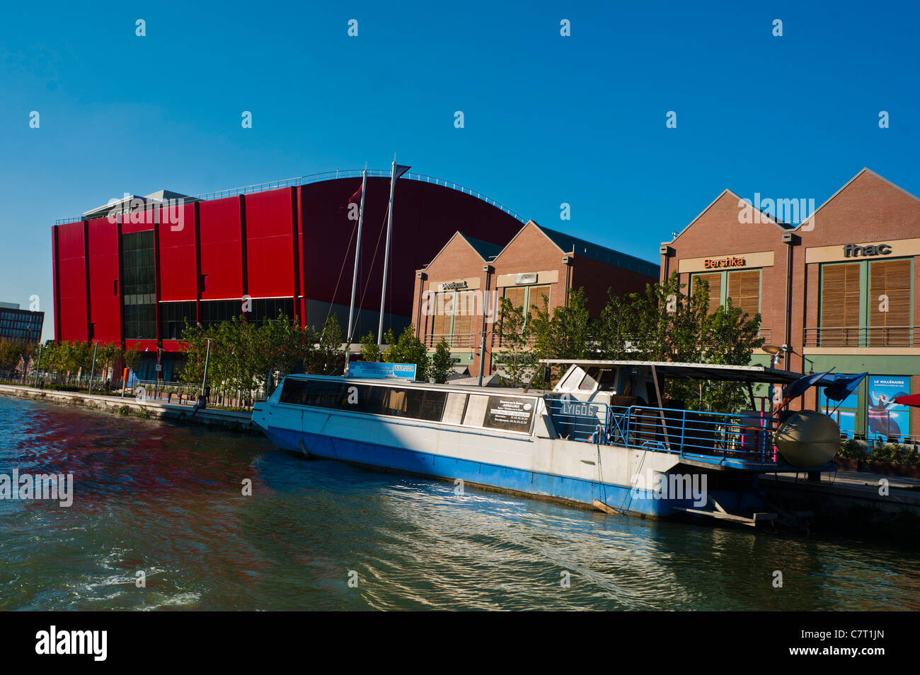 Aubervilliers, France, Shopping Center, 'le Millenaire', (Credit Architect: A. Grumbach, Developer: Klepierre/Icade), on canal Stock Photo