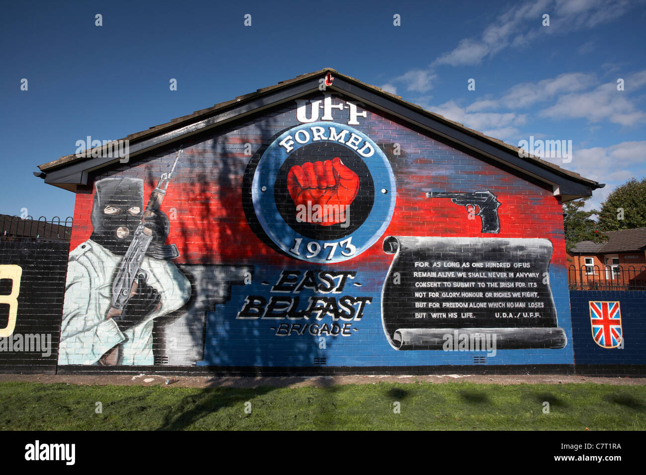 Loyalist terriorist wall mural, newtownards road, Belfast, Northern Ireland, UK. Stock Photo