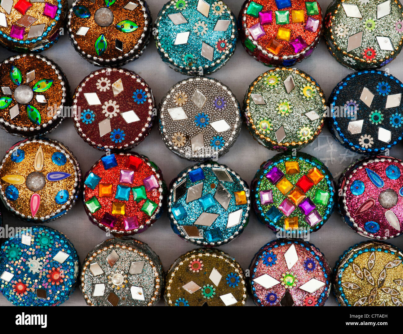 Box pattern design hi-res stock photography and images - Alamy